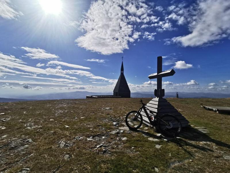 Alpengasthof Fernblick Mönichkirchen エクステリア 写真